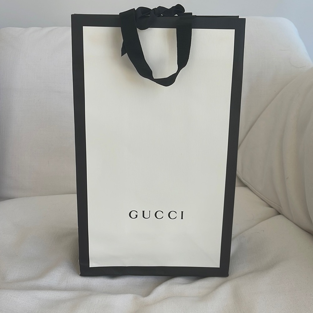 Gucci shopping bag